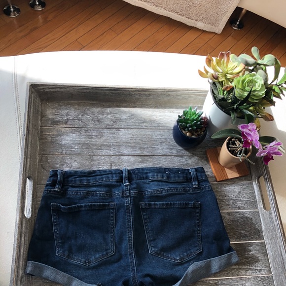 🎉2/25🎉 eightytwo low waisted jean shorts - Picture 4 of 5